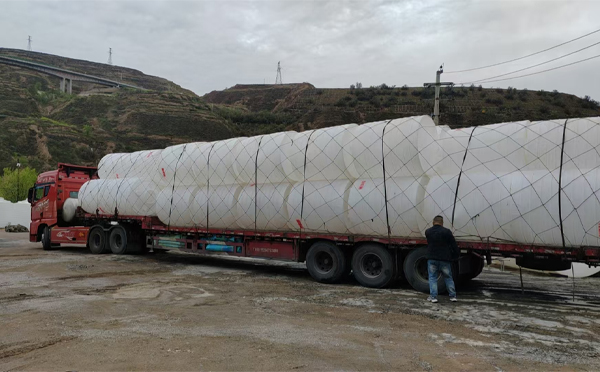 卓尼PE吨桶交付中